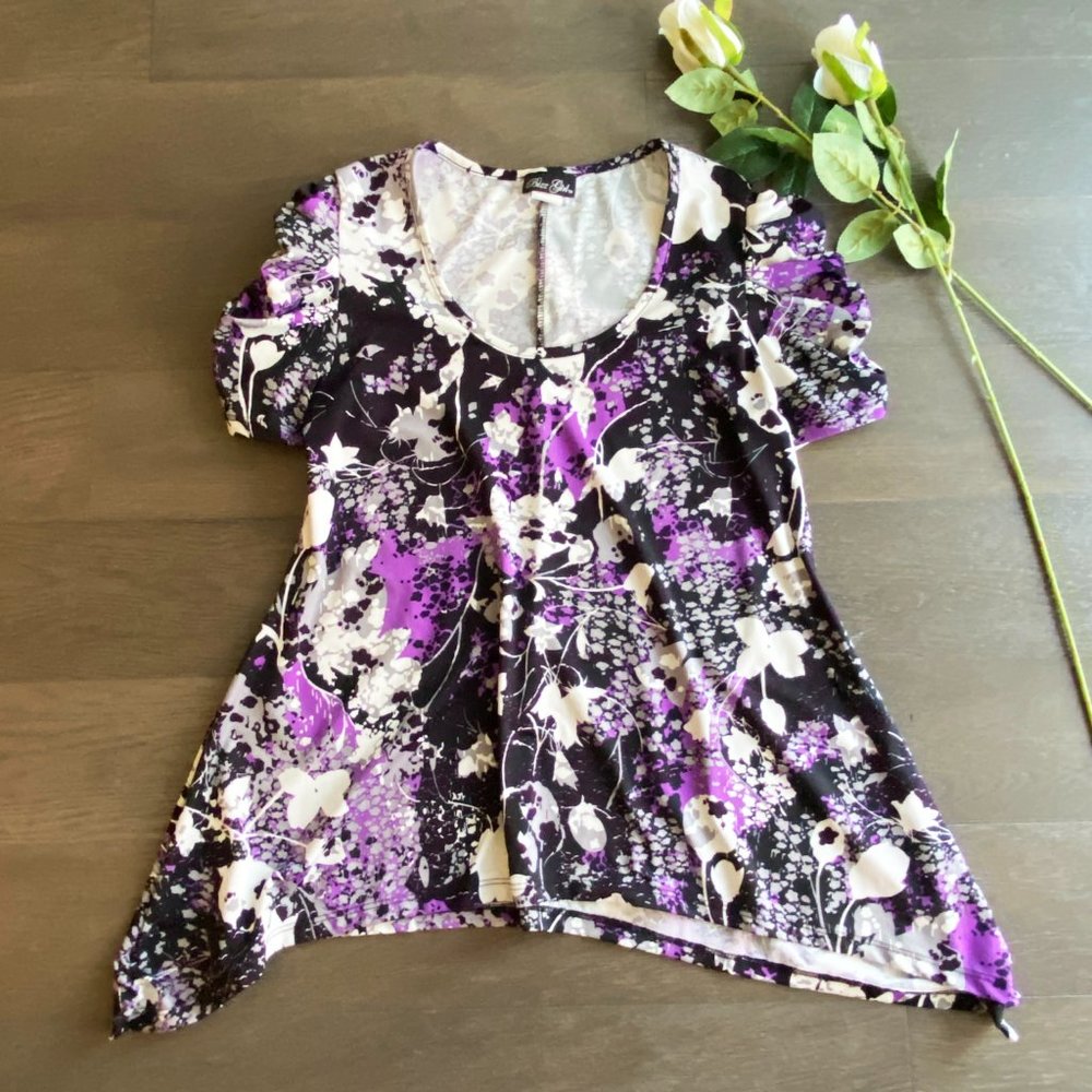 Bizz Girl Black Purple White Top